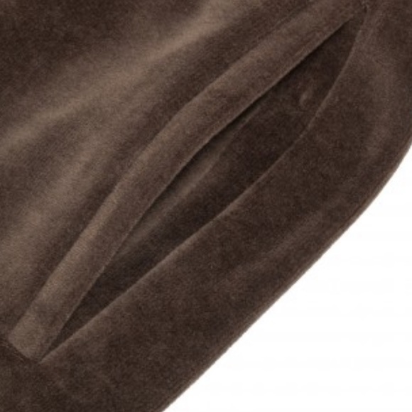 Velvet Joggers - Picture 4 of 5